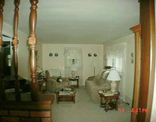 2311 Guffey Road, Unit 3140 North Huntingdon, PA 15642 - Photo 4 of 5 Living Room.