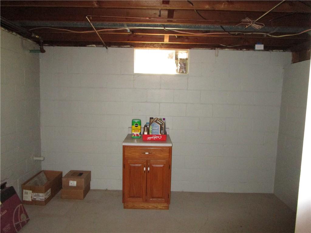 408 Indiana Avenue Farrell, PA 16121 - Photo 23 of 33 Storage