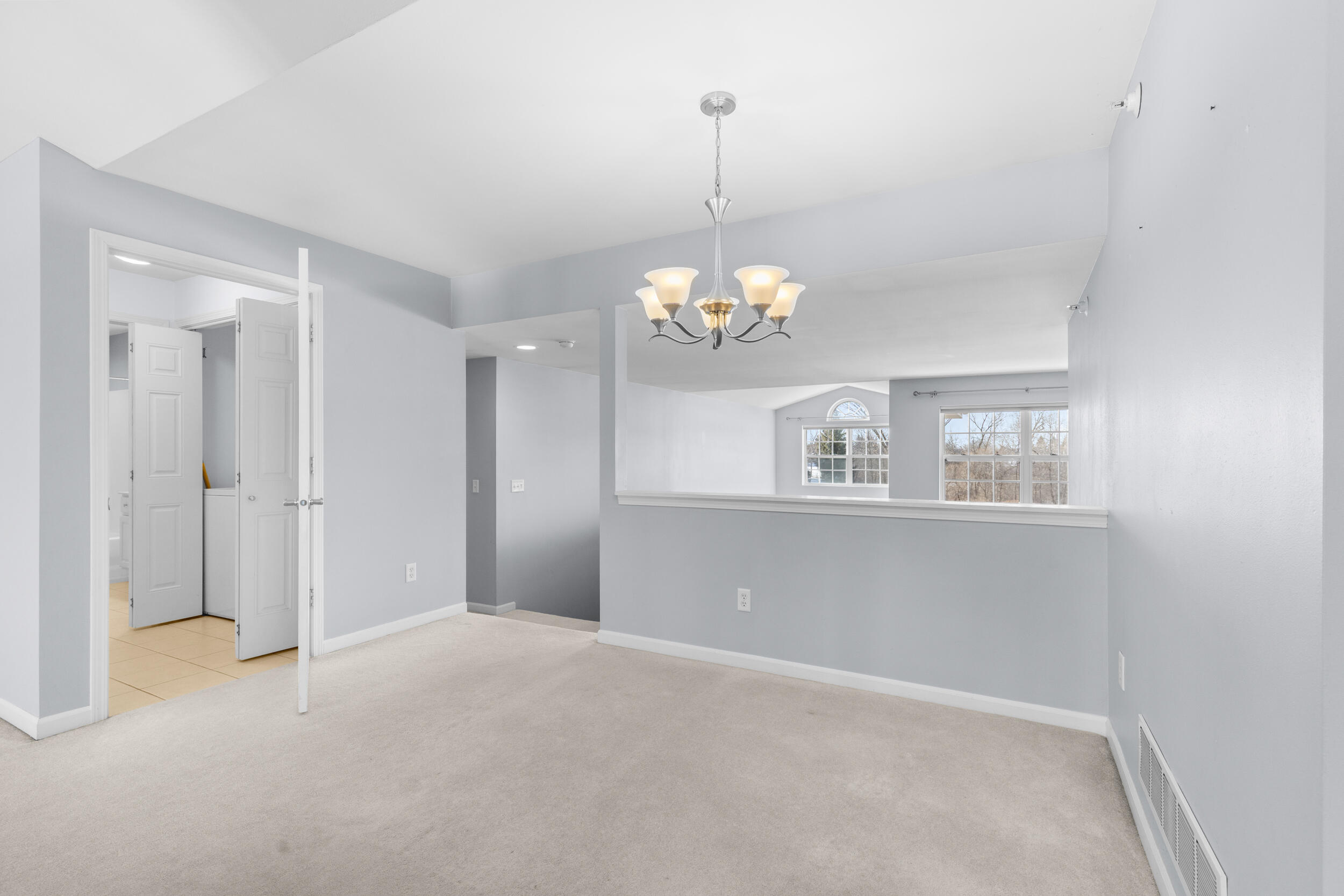 9155 West Elm Court, Unit E Franklin, WI 53132 - Photo 10 of 33 Dining Room