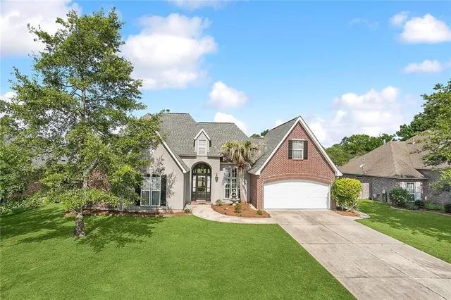 $3,800 | 864 Sweet Bay Drive, Mandeville, LA 70448