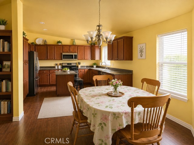 28820 Memory Winchester, CA 92596 - Photo 4 of 18 a view of a dining room with furniture