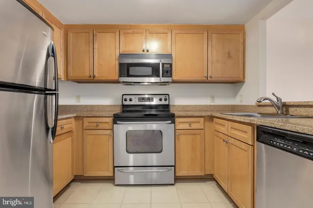 $2,450 | 1150 K Street Northwest, Unit 1104, Washington, DC 20005