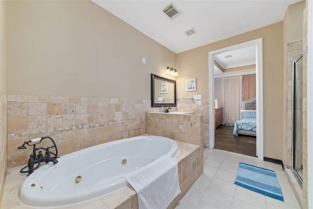 $3,100 | 3004 Falls At Fairdale, Houston, TX 77057