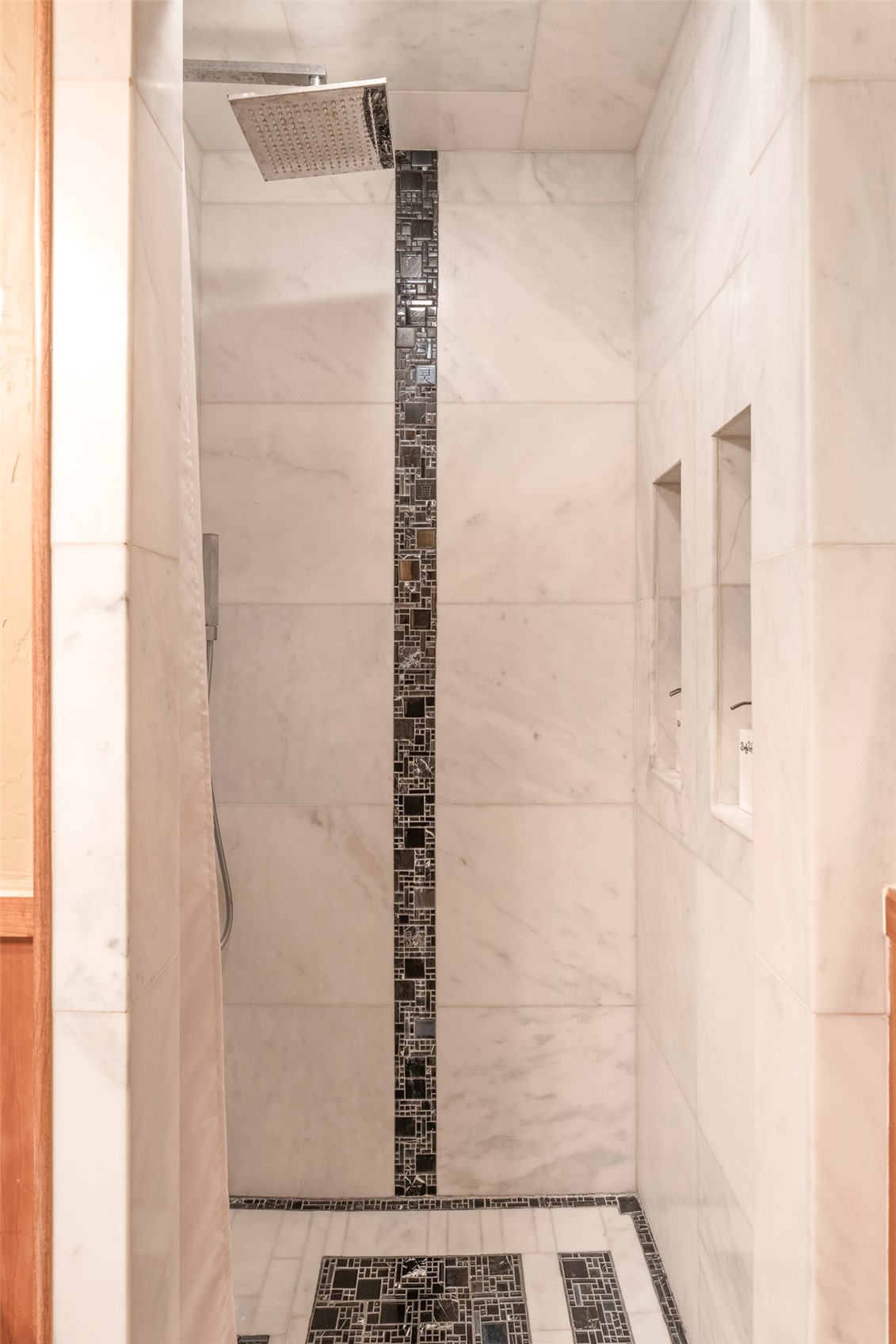 145 Gold Run Circle Dillon, CO 80435 - Photo 21 of 46 Main Floor Second Bathroom