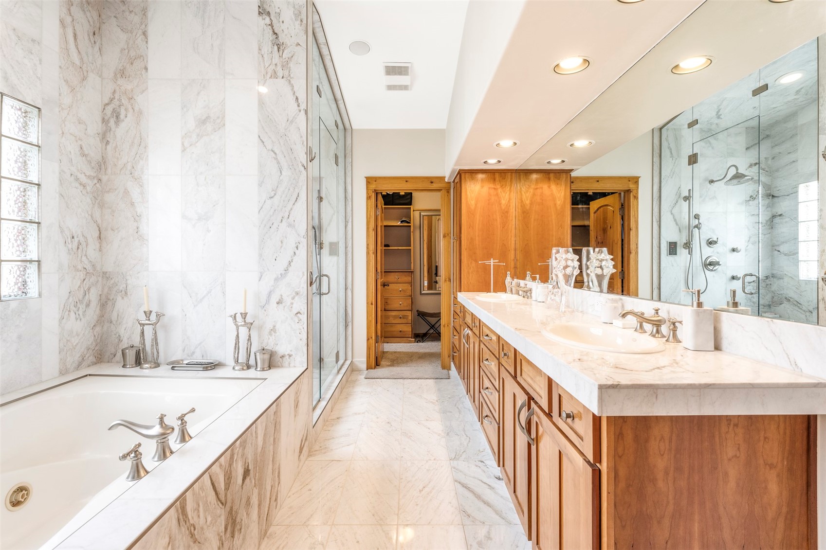 145 Gold Run Circle Dillon, CO 80435 - Photo 26 of 46 Primary Bathroom