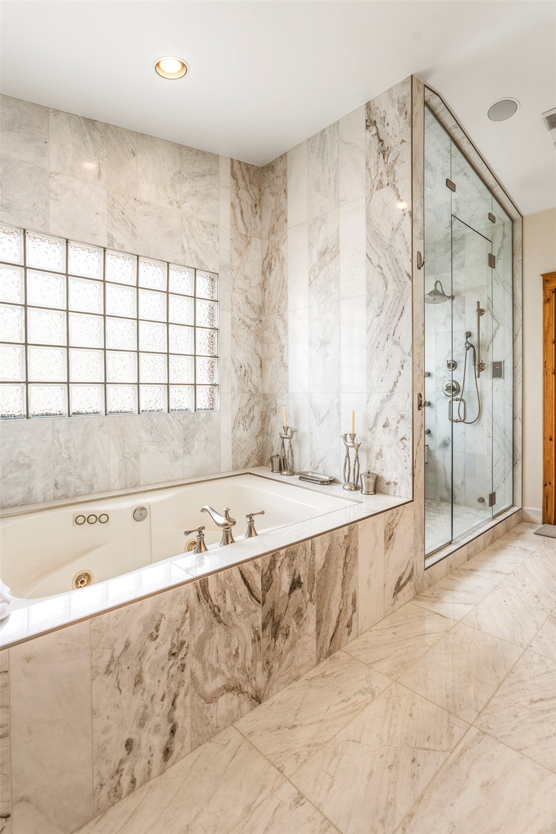 145 Gold Run Circle Dillon, CO 80435 - Photo 27 of 46 Primary Bathroom