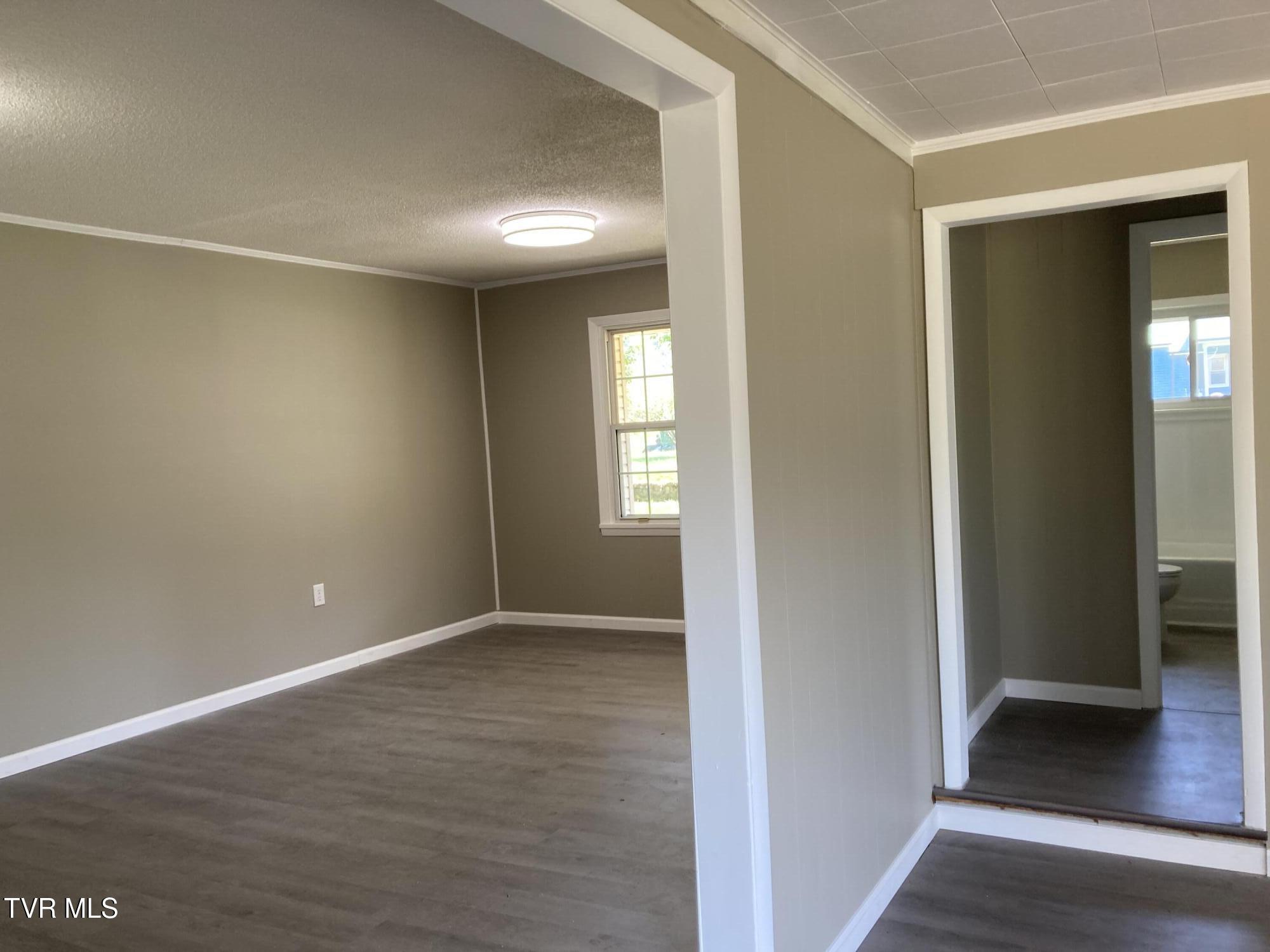 124 Cates Corner Road Hampton, TN 37658 - Photo 14 of 33 IMG_2582