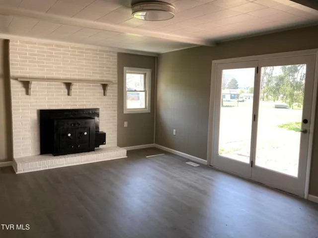 $259,900 | 124 Cates Corner Road, Hampton, TN 37658