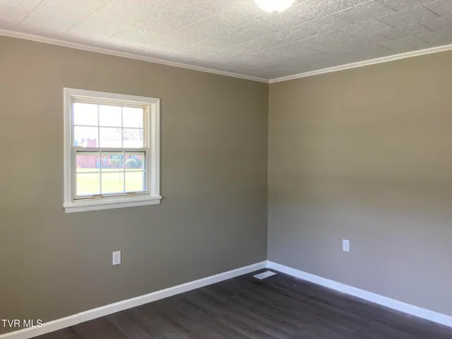 $259,900 | 124 Cates Corner Road, Hampton, TN 37658