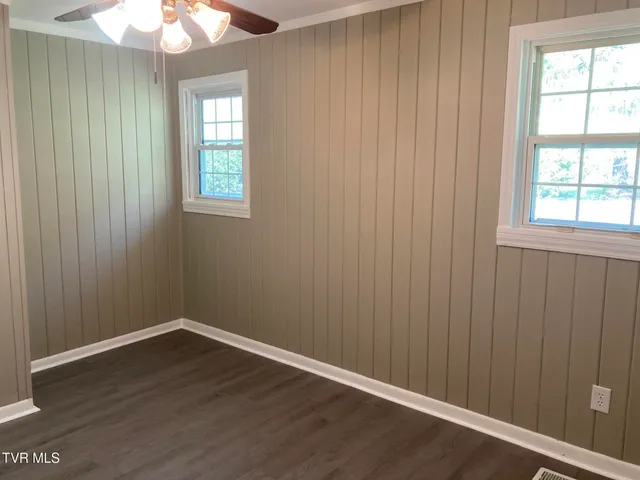 $259,900 | 124 Cates Corner Road, Hampton, TN 37658