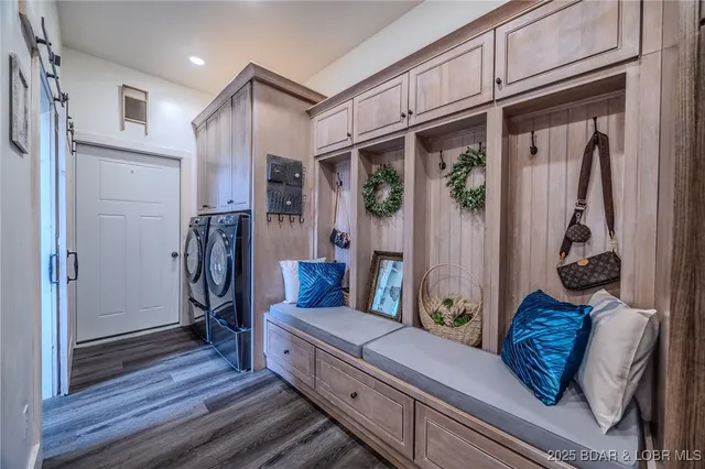 $995,000 | 367 Hwy Mm, Eldon, MO 65026