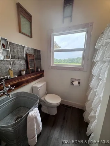 $995,000 | 367 Hwy Mm, Eldon, MO 65026