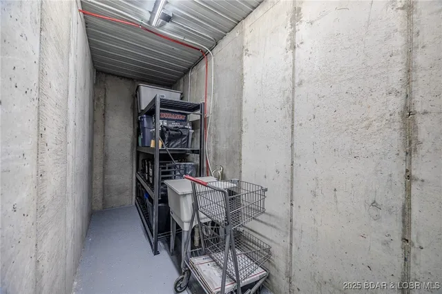 $995,000 | 367 Hwy Mm, Eldon, MO 65026