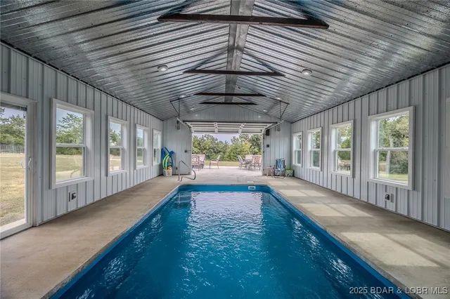 $995,000 | 367 Hwy Mm, Eldon, MO 65026