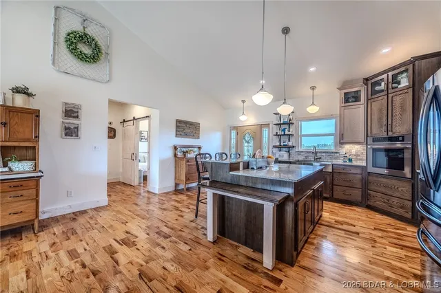 $995,000 | 367 Hwy Mm, Eldon, MO 65026