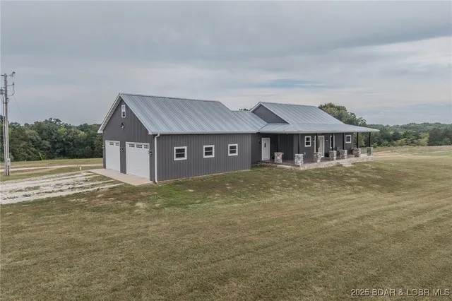 $995,000 | 367 Hwy Mm, Eldon, MO 65026