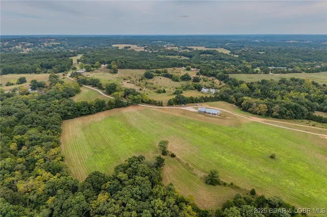 $995,000 | 367 Hwy Mm, Eldon, MO 65026