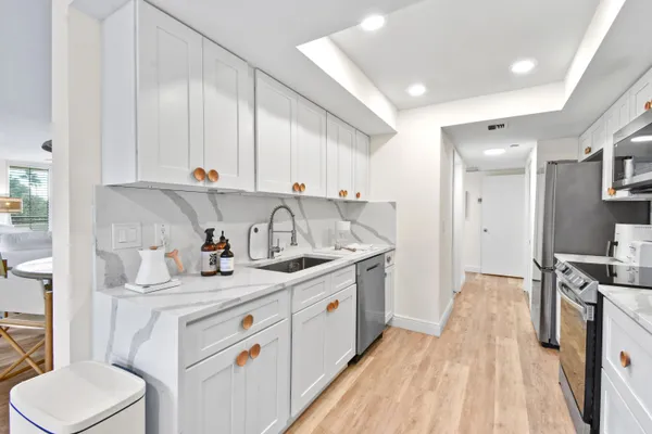 $799,000 | 3322 Casseekey Island Road, Unit 302, Jupiter, FL 33477