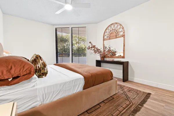 $799,000 | 3322 Casseekey Island Road, Unit 302, Jupiter, FL 33477