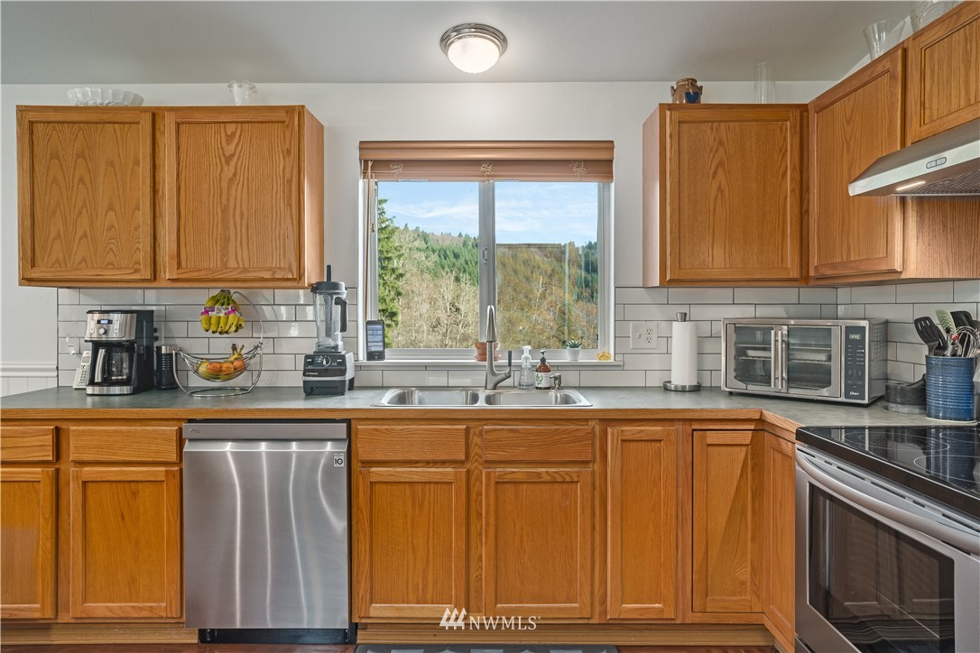 138 Salzer Road Centralia, WA 98531 - Photo 17 of 33 Gallery Image 17