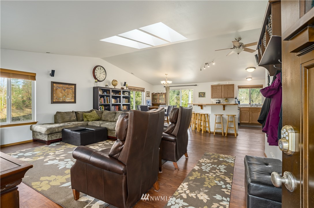 138 Salzer Road Centralia, WA 98531 - Photo 7 of 33 Gallery Image 7