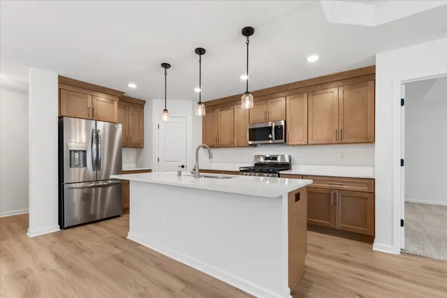 $399,900 | 508 Hunter Oaks Boulevard, Unit 902, Watertown, WI 53094