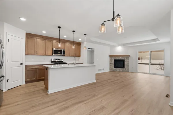 $399,900 | 508 Hunter Oaks Boulevard, Unit 902, Watertown, WI 53094