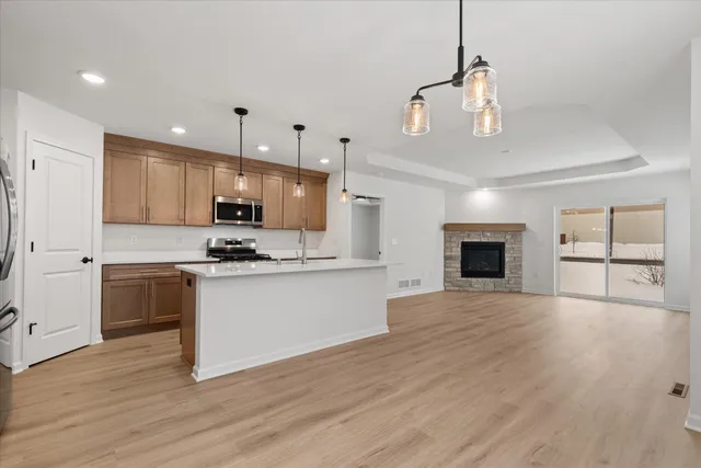 $399,900 | 508 Hunter Oaks Boulevard, Unit 902, Watertown, WI 53094