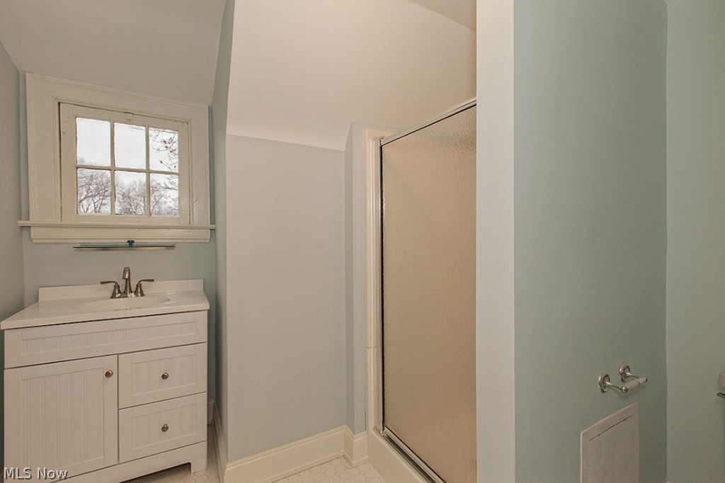 2266 South Overlook Road Cleveland, OH 44106 - Photo 21 of 24 Gallery Image 21