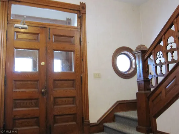 $389,000 | 804 South 4th Street, St. Peter, MN 56082