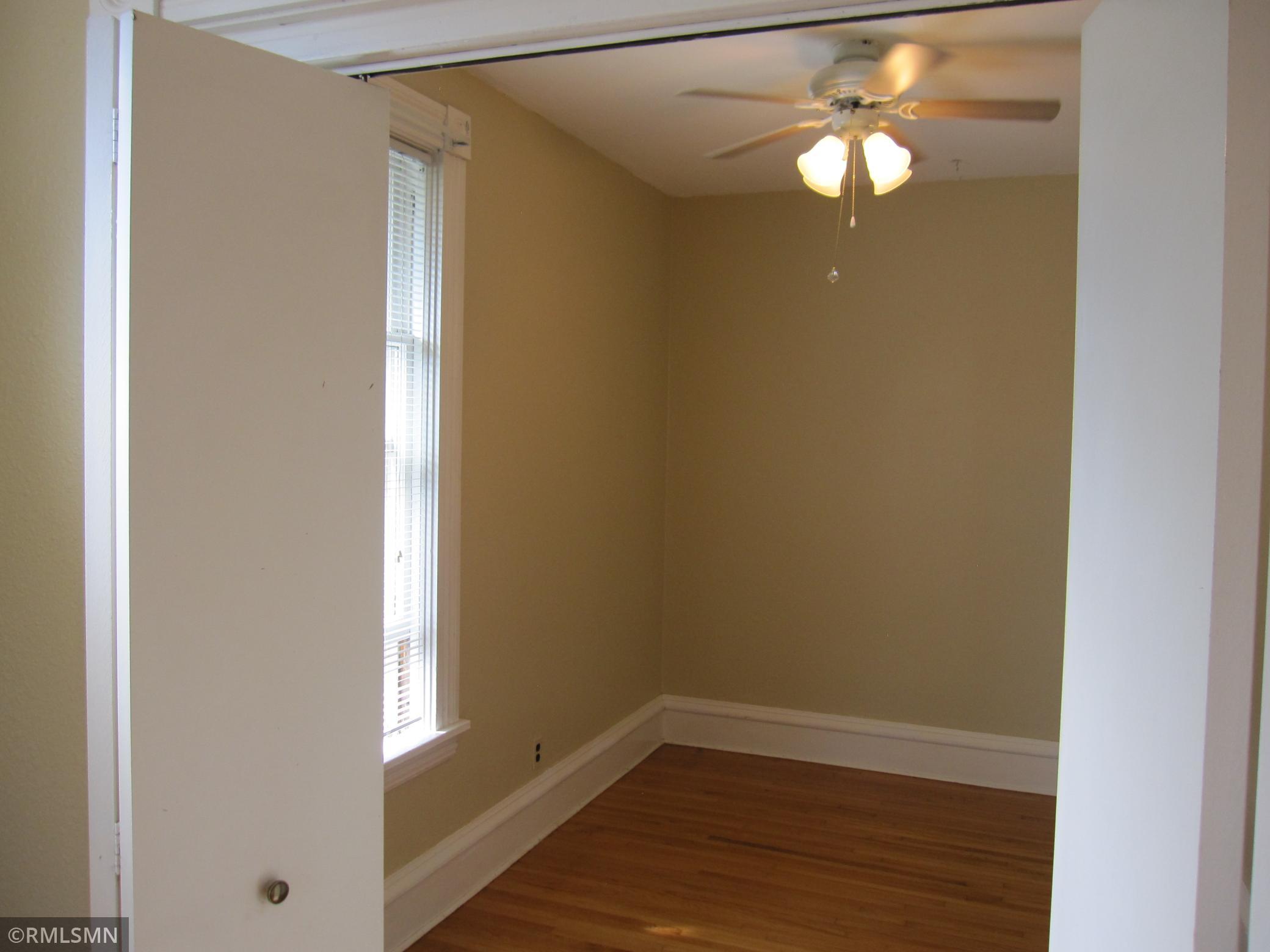 804 South 4th Street St. Peter, MN 56082 - Photo 10 of 42