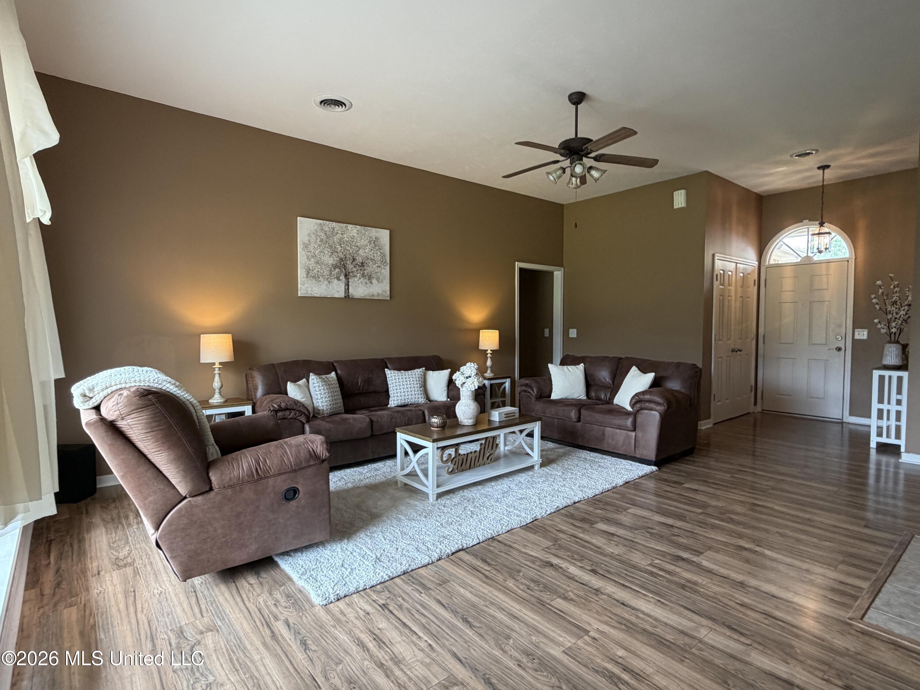 105 Edinburgh Lane Clinton, MS 39056 - Photo 27 of 33 IMG_2652