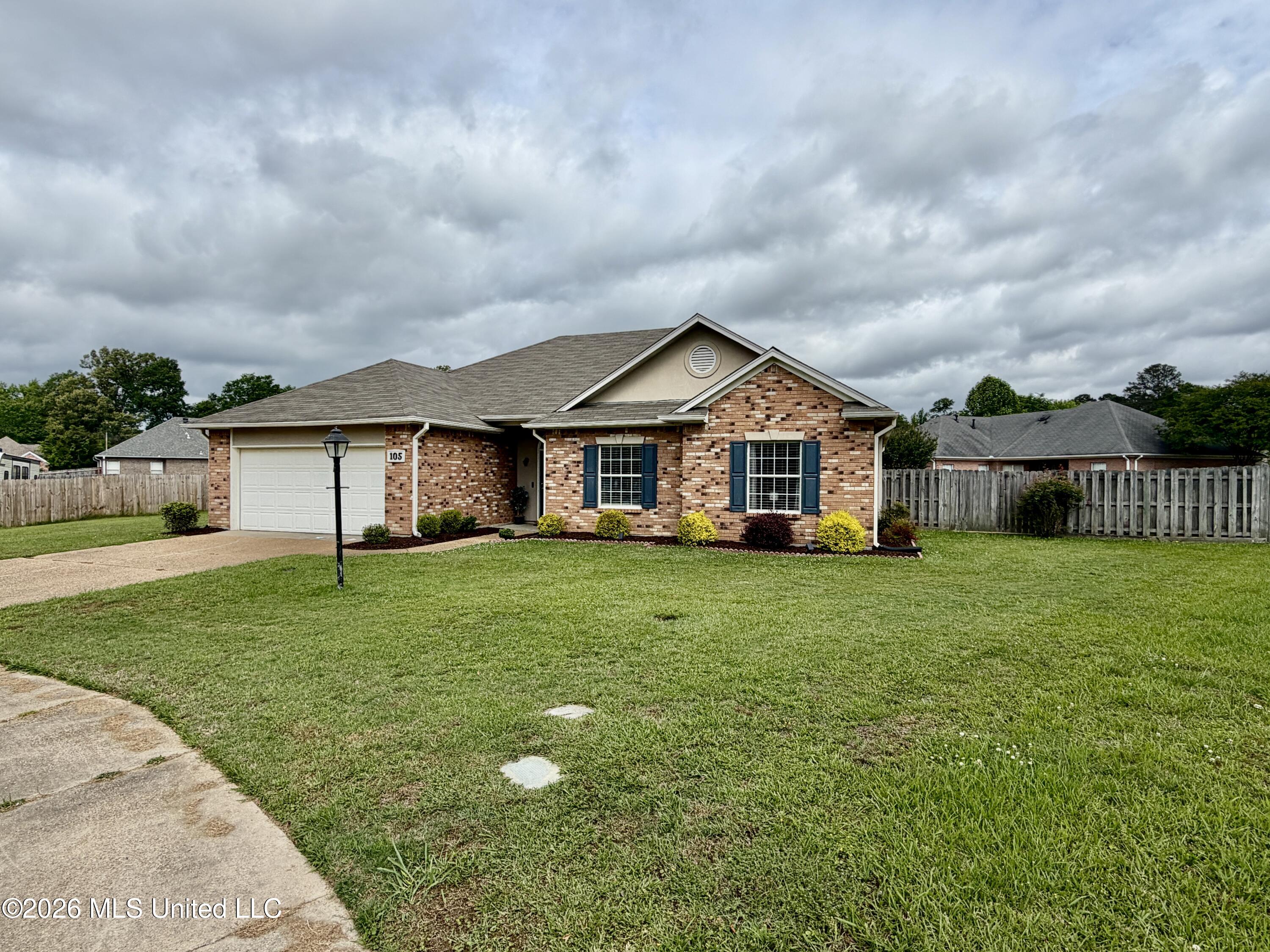 105 Edinburgh Lane Clinton, MS 39056 - Photo 3 of 33 IMG_2649