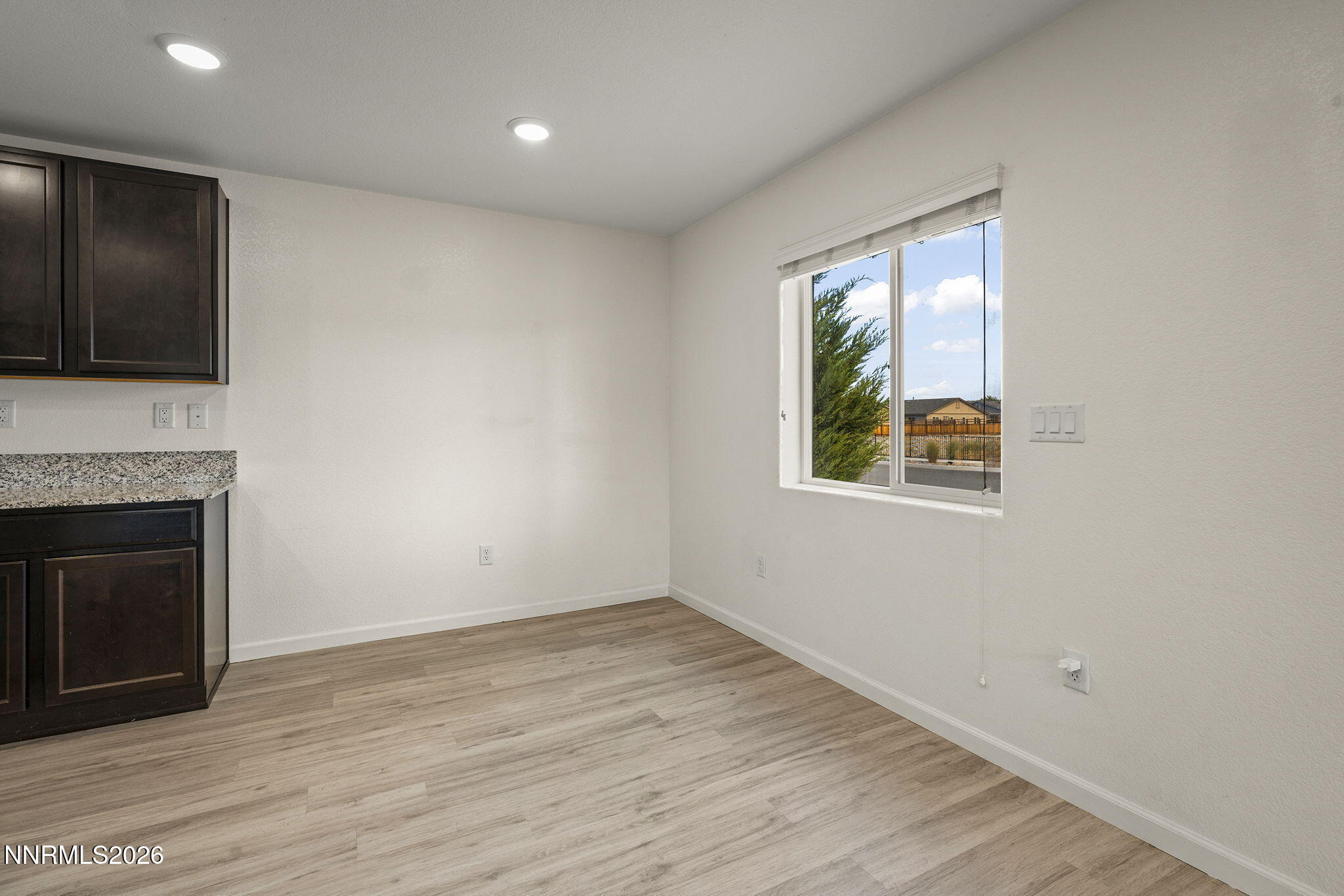 9201 Logan Creek Road Reno, NV 89506 - Photo 13 of 19 17-web-or-mls-_DSC1058