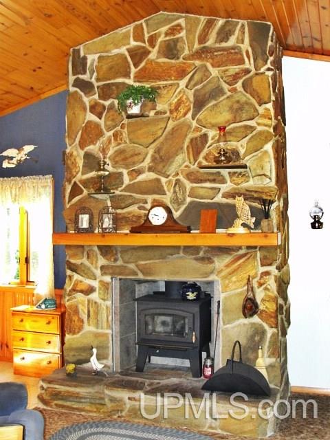 W7578 County Road R Pembine, WI 54156 - Photo 8 of 34 Gallery Image 8