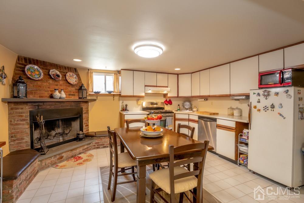159 Jeffery Road Colonia, NJ 07067 - Photo 17 of 23 Gallery Image 17