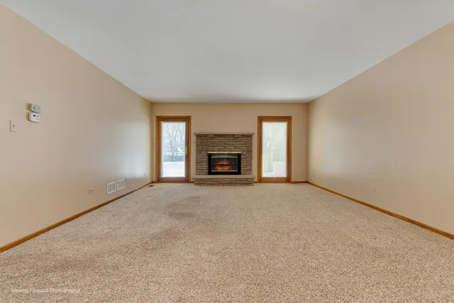 $350,000 | 7709 West 158th Court, Orland Park, IL 60462
