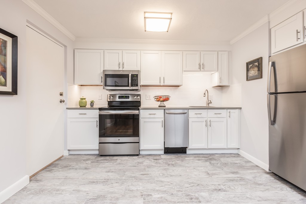 135 Inman Street, Unit 9 Cambridge, MA 02139 - Photo 5 of 8