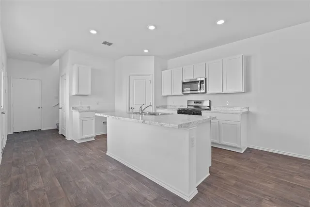 $285,990 | 313 Puerto Plata Avenue, Bastrop, TX 78602