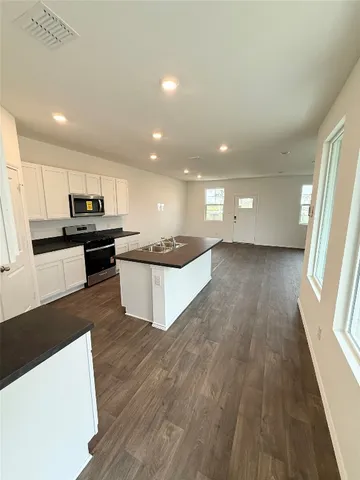 $285,990 | 313 Puerto Plata Avenue, Bastrop, TX 78602