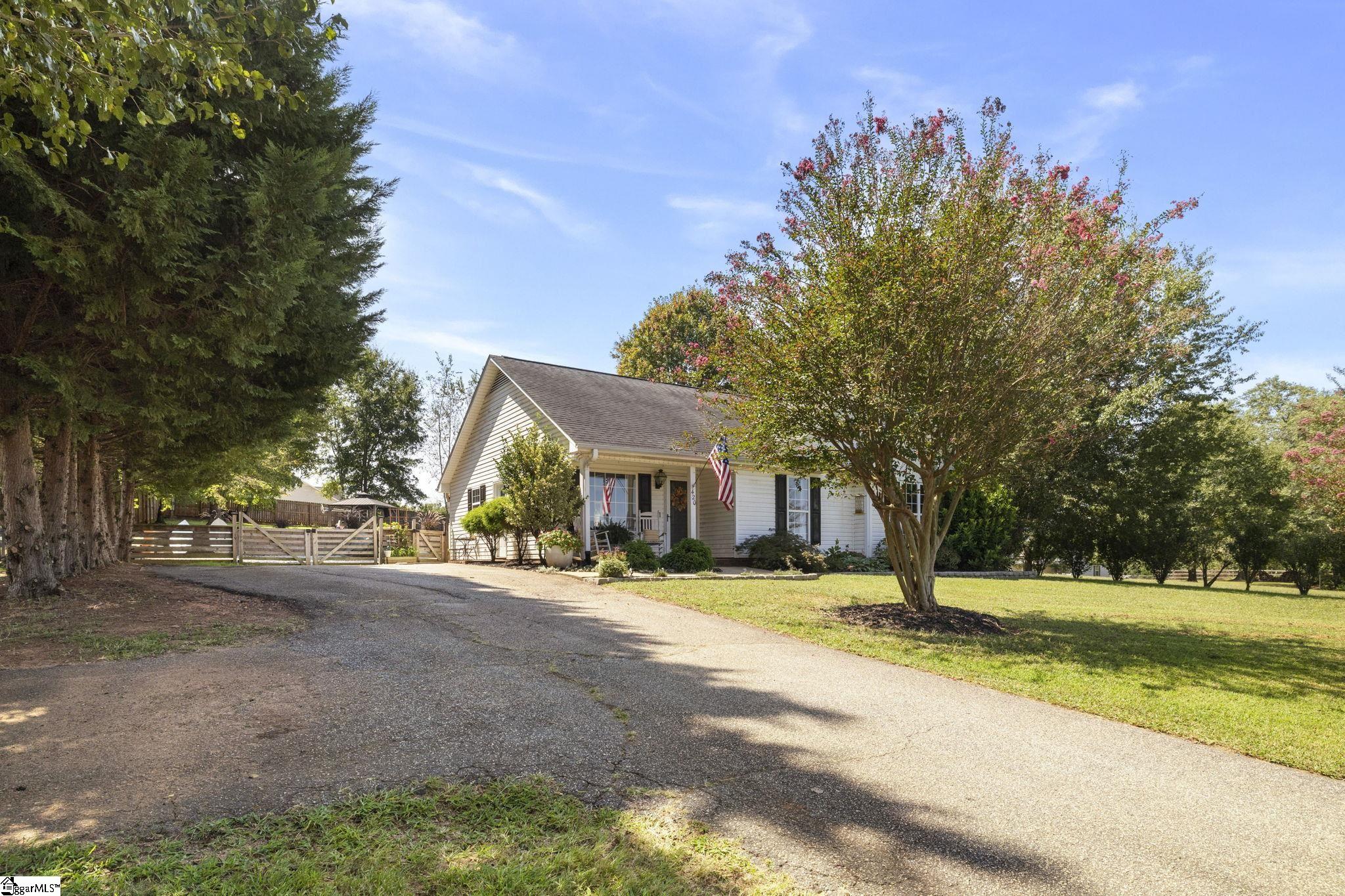 420 Island Ford Road Inman, SC 29349 - Photo 3 of 30