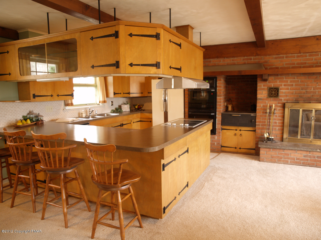 250 Grange Road Mount Pocono, PA 18344 - Photo 16 of 37 Kitchen