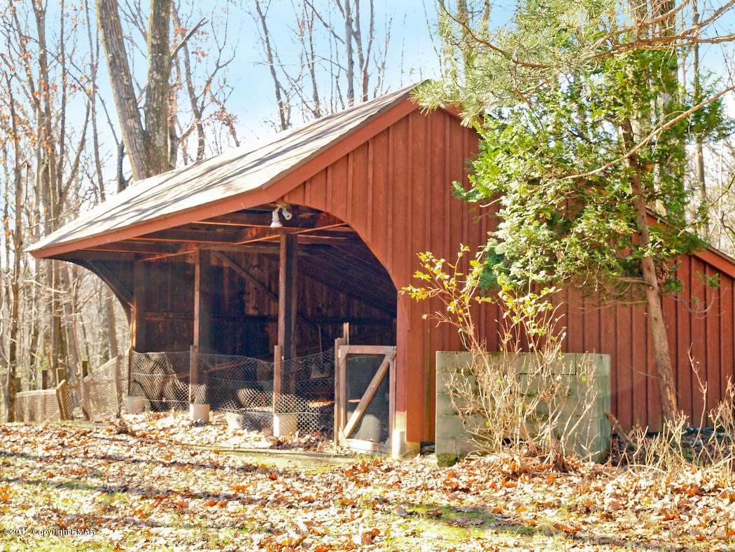 250 Grange Road Mount Pocono, PA 18344 - Photo 3 of 37 Loafing Shed