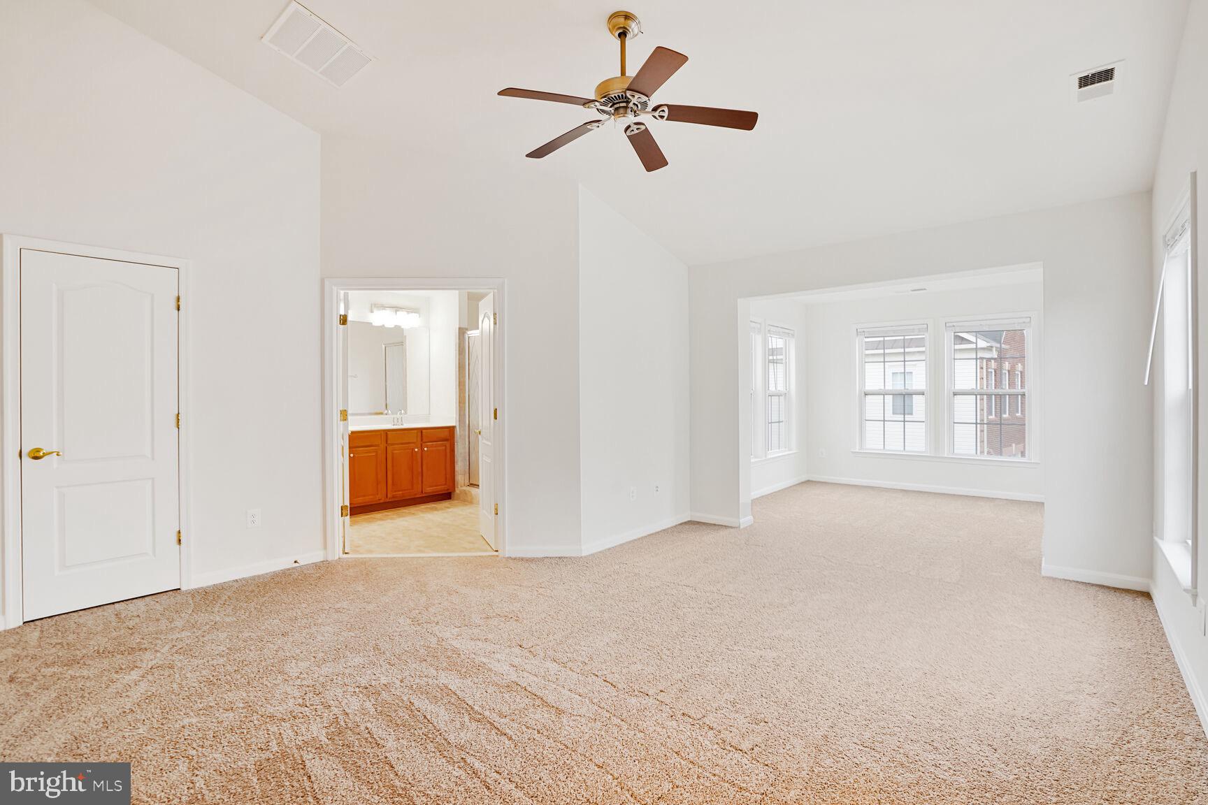 22062 Dilworth Square Broadlands, VA 20148 - Photo 15 of 35