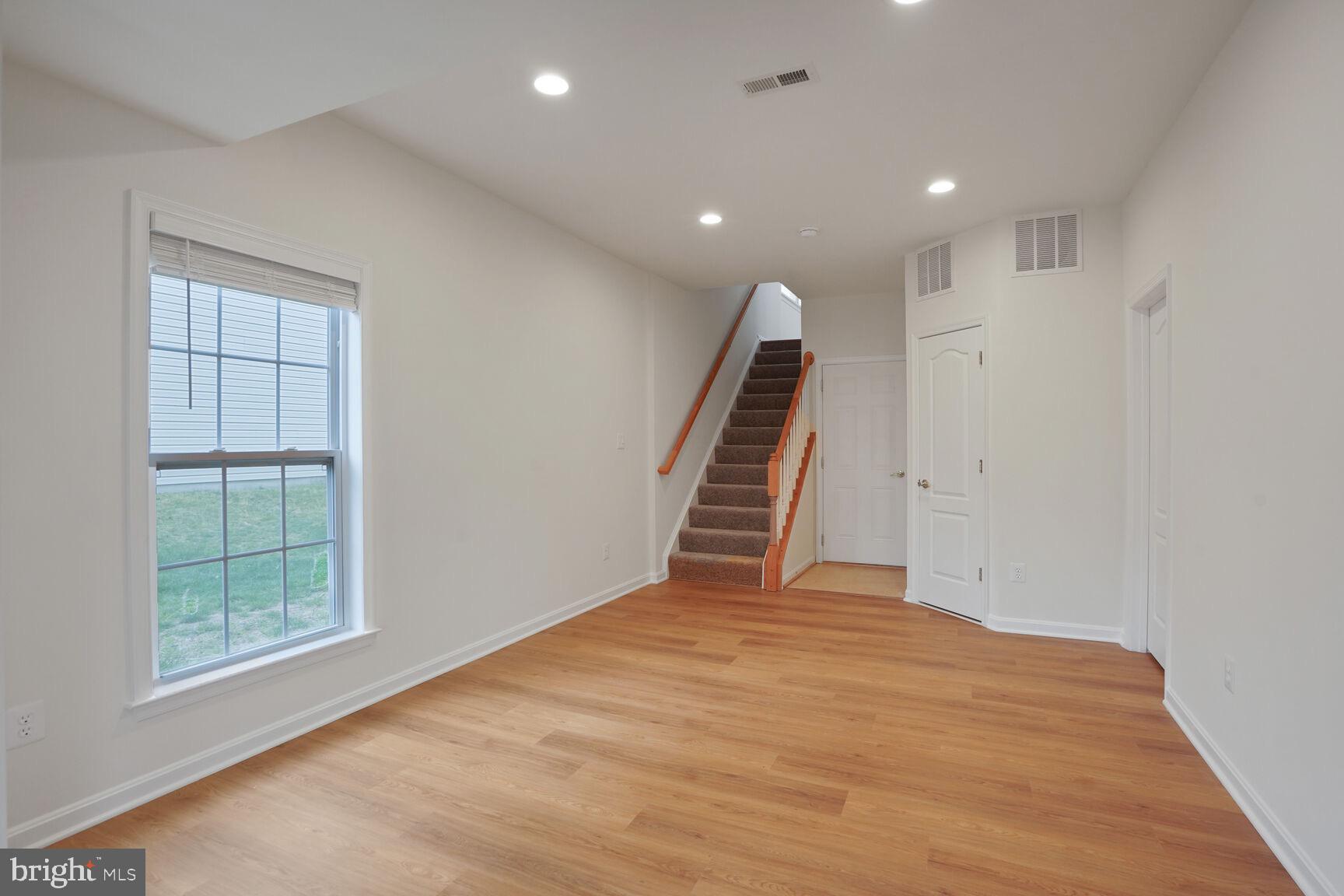 22062 Dilworth Square Broadlands, VA 20148 - Photo 22 of 35