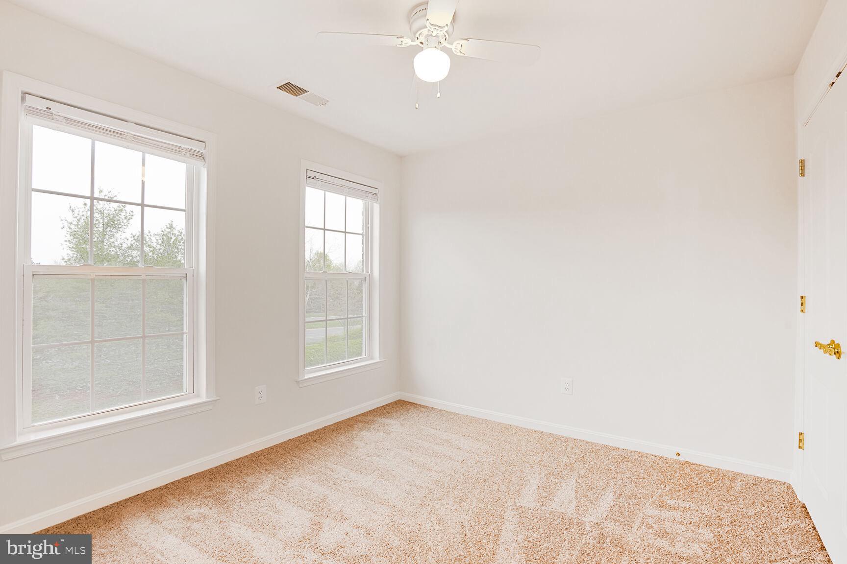 22062 Dilworth Square Broadlands, VA 20148 - Photo 27 of 35