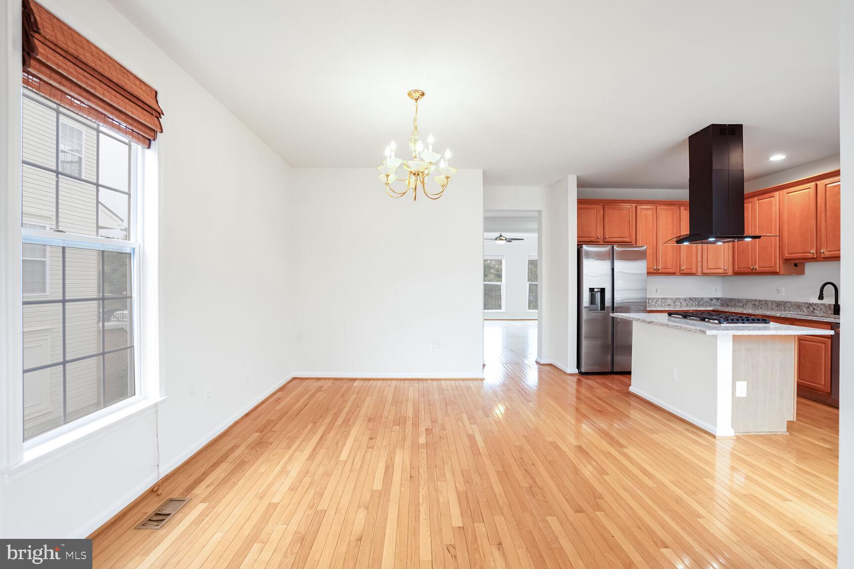 22062 Dilworth Square Broadlands, VA 20148 - Photo 3 of 35