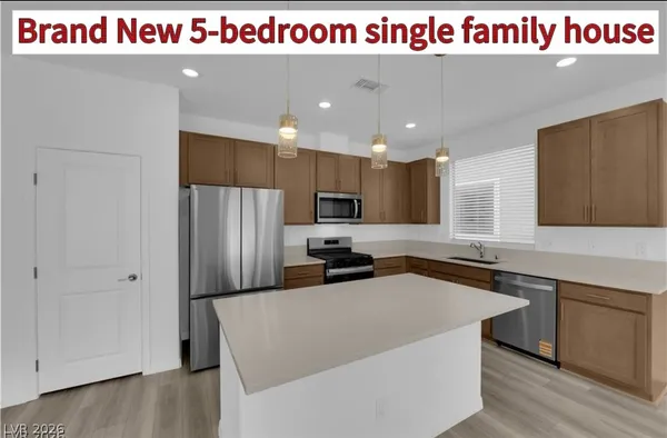 $2,700 | 10239 Estancia Hl Street, Las Vegas, NV 89141