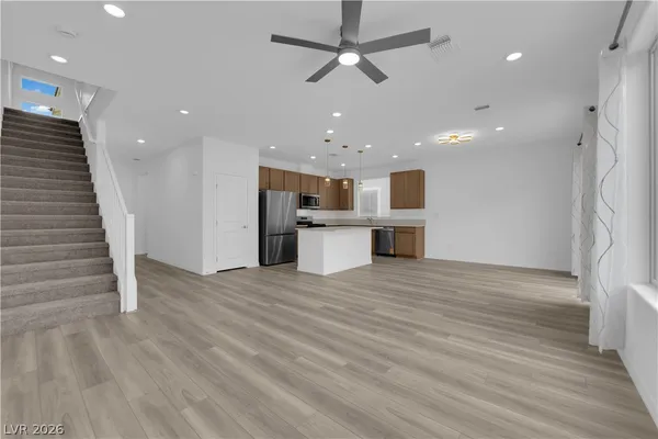 $2,700 | 10239 Estancia Hl Street, Las Vegas, NV 89141