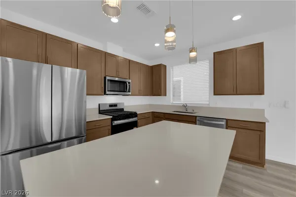 $2,700 | 10239 Estancia Hl Street, Las Vegas, NV 89141